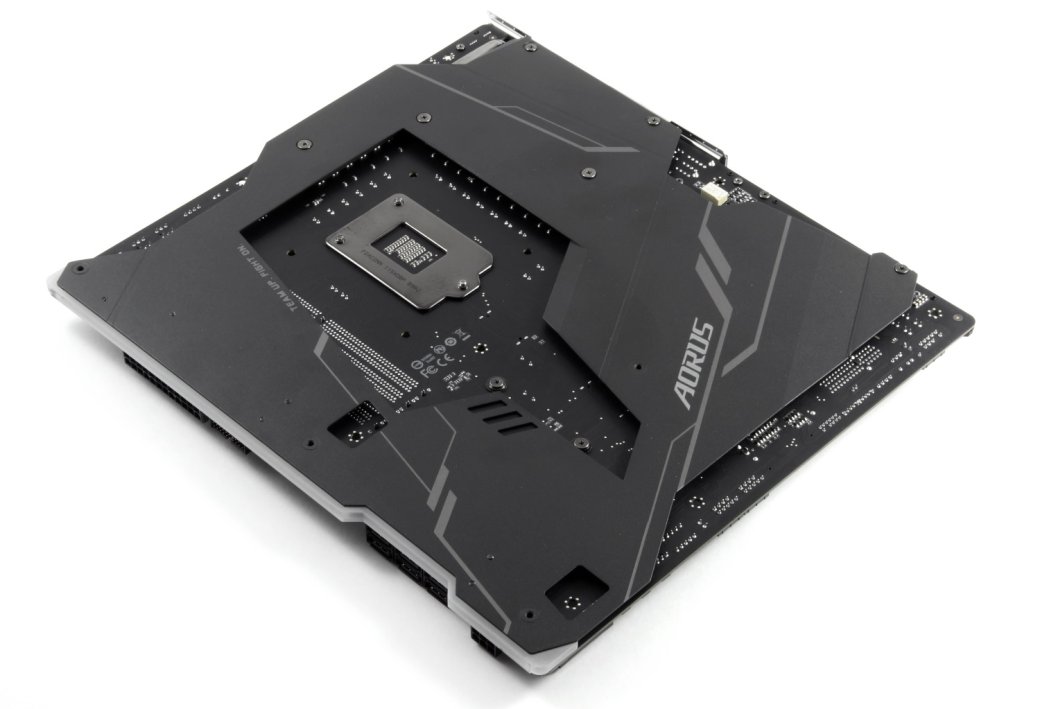 Тестируем видеокарту GeForce RTX 2080 Ti AORUS Xtreme и материнскую плату GIGABYTE Z390 AORUS Xtreme | SE7EN.ws - Изображение 6